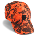 Asle er fremstillet i det licenserede TECL-WOOD™ Optima 2 camouflagemønster, der reducerer synligheden overfor vildtet. Designet følger 5-panel-princippet. Desuden er den vandtæt med membran, åndbar og uden tapede syninger. Lavet med 5 paneler for komfortabelt fit Justerbar i nakken Vandtæt 100% Polyester med PU-belægning NORTHERN HUNTING - ASLE Blaze cap