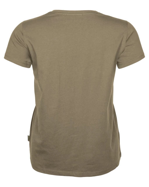Blød og lækker T-shirt i skønne naturfarver til damer, fås i 3-pak. Fremstillet i 100 % bomuld med en klassisk pasform med rund hals. Lækker basisbeklædning at have på under en trøje, fleece eller jakke. • 100 % bomuld • Rund hals • 3-pak Materiale: 100 % bomuld Vægt: 380 g (størrelse M) Aktivitet: Active Lifestyle, Hiking, Outdoor, Friluftsliv, Allround, Jagt PINEWOOD - 3-pak t-shirt med farverne grøn_brun_khaki